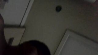 시켜놓고 온 햄버거 걱정하는 출장콜걸 후딱 끝내자잉~
