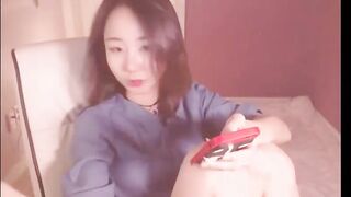 큰손과 일대일, 못하겠다며 벗어재끼는