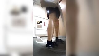 장실 몰카 (1)