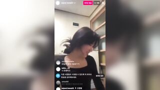 얼굴까고 몸까면 개창녀 병신이라면서 술에 취하고 돈에 미쳐 얼굴 몸까고 자위하는 년