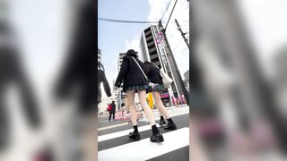 【再販】制服女子たちを追いかけ、中身を拝見しちゃいます。vol.1 ミニスカなのに生パンツな子達はやはり白率が高い ipcam