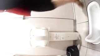 無修正 地下鉄トイレ和式スペシャル期間限定特別価格第二弾 voyeur jp