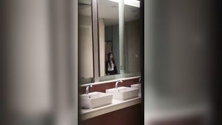 ✅新リーク█The Mastermind☛購入済み█高画質トイレショット「ぶら下がりフラッシュ、美女たち」（お尻スポッティング、ラージサイズ版） toilet (6)