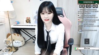 발충을 위한 박민정 발 모음 고파일 korean porn korean bj (3)