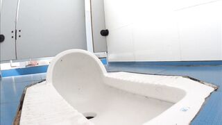 【定番・トイレ映像】「青春への賛歌」シリーズ：完全版 — 高校2年生の少女が、その可憐な秘部から排尿する様子を至近距離で捉えた映像に加え toilet 2 (3)