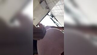 (한국야동) 치마 들추면서 업스 하려다 들킨놈 2초짜리 ㅋㅋ korean porn vip