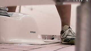マ○コ丸見え！！第二体育館潜入撮 7 – 9 voyeur jp 150526 02