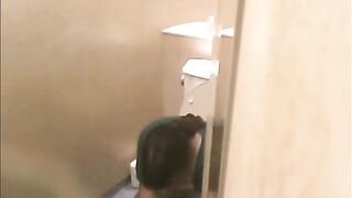 Gyoretsu Toilet 10-12 voyeur jp 160526