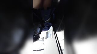 けしからん-エスカレーターで盗撮を警戒して最後尾に乗るような娘には悪戯part-22-携帯用-縦動画 voyeur jp 01-160526