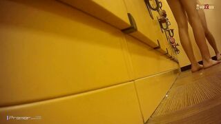 【神降臨 風呂編】パイパン美女 身体を拭くのに脚を上げて具が丸見えに【神降臨 Vol.028】 voyeur jp 170526
