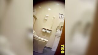 SC(トイレ)♥プレミアム１ 多人数収録！ voyeur jp 180526 04