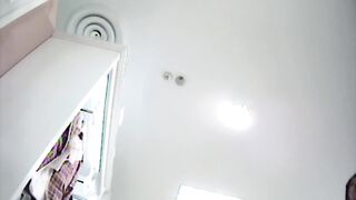 131 いちごパンツの店員さん そしてまさかの voyeur jp