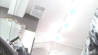 再販 ショップ店員さんのパンチラ08 ギャルの純白パンツ voyeur jp