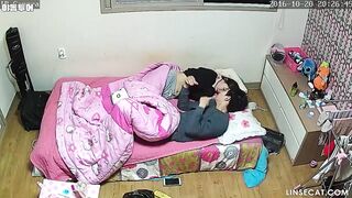 해킹된 집 IP 카메라 오르가즘을 외치는 한국 소녀, 질내 사정. 풀 버전 korean porn vip ipcam