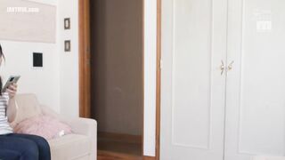 MIDV-990 I stayed at an inn for three nights and my girlfriend's si... Reducing Mosaic JAV
